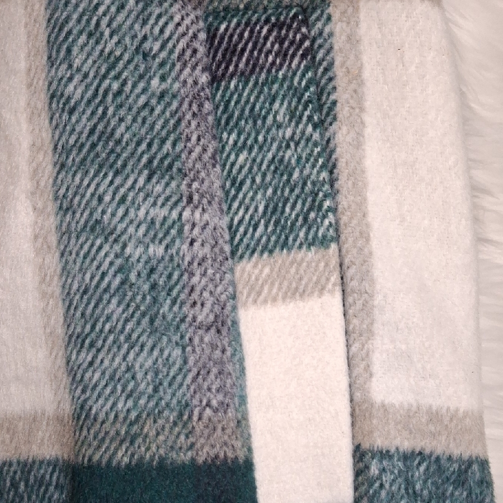 SO Green and Cream Plaid Button Down Shirt - Picture 3 of 3